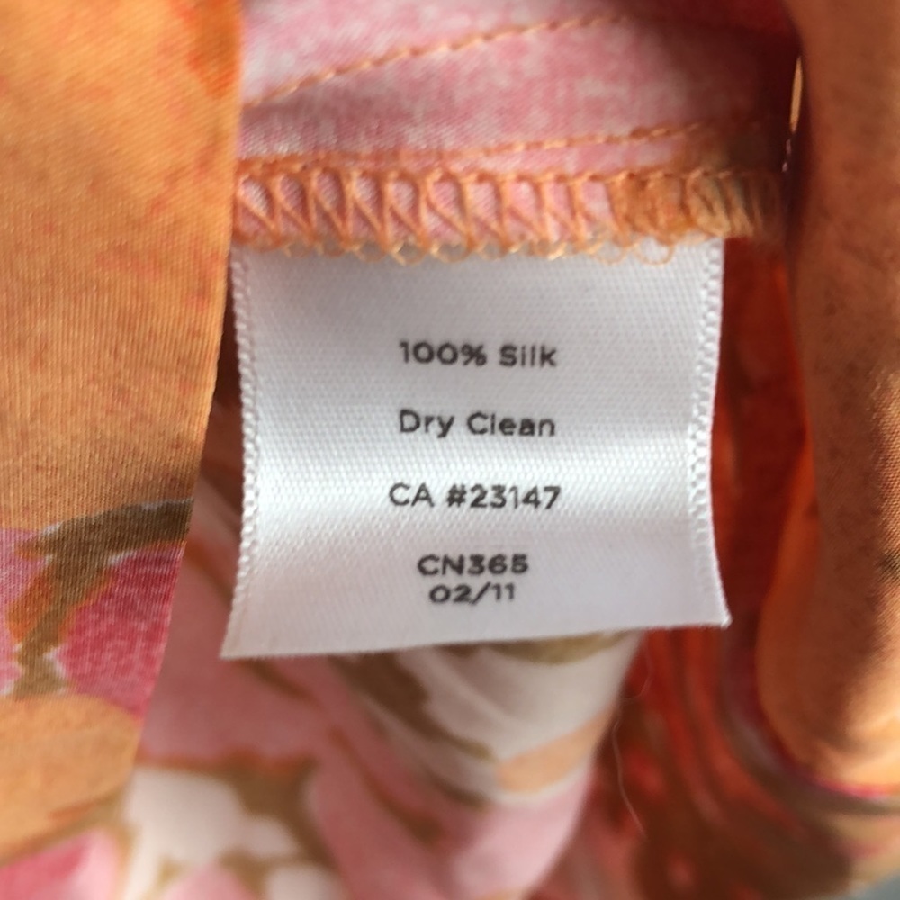 Talbots 100% Silk Smocked Blouson Knee Length Spring Summer Dress Print Pockets - Picture 16 of 16